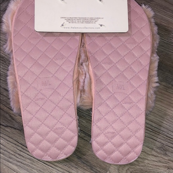 Faux Fur Criss Cross Slide Slipper from Lemon - Picture 3 of 4